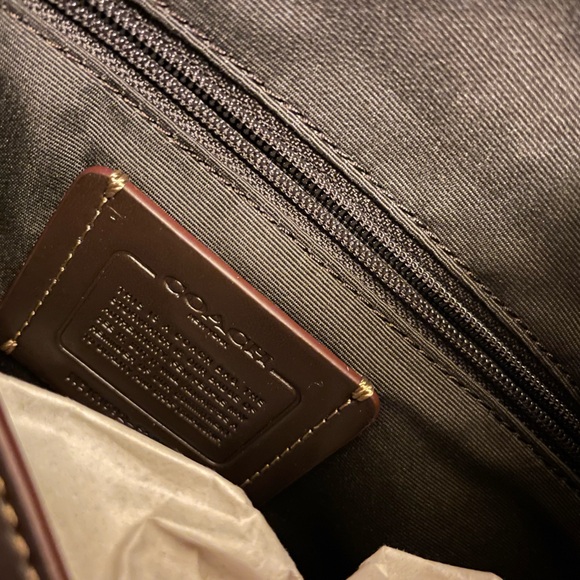 Coach - Picture 4 of 4